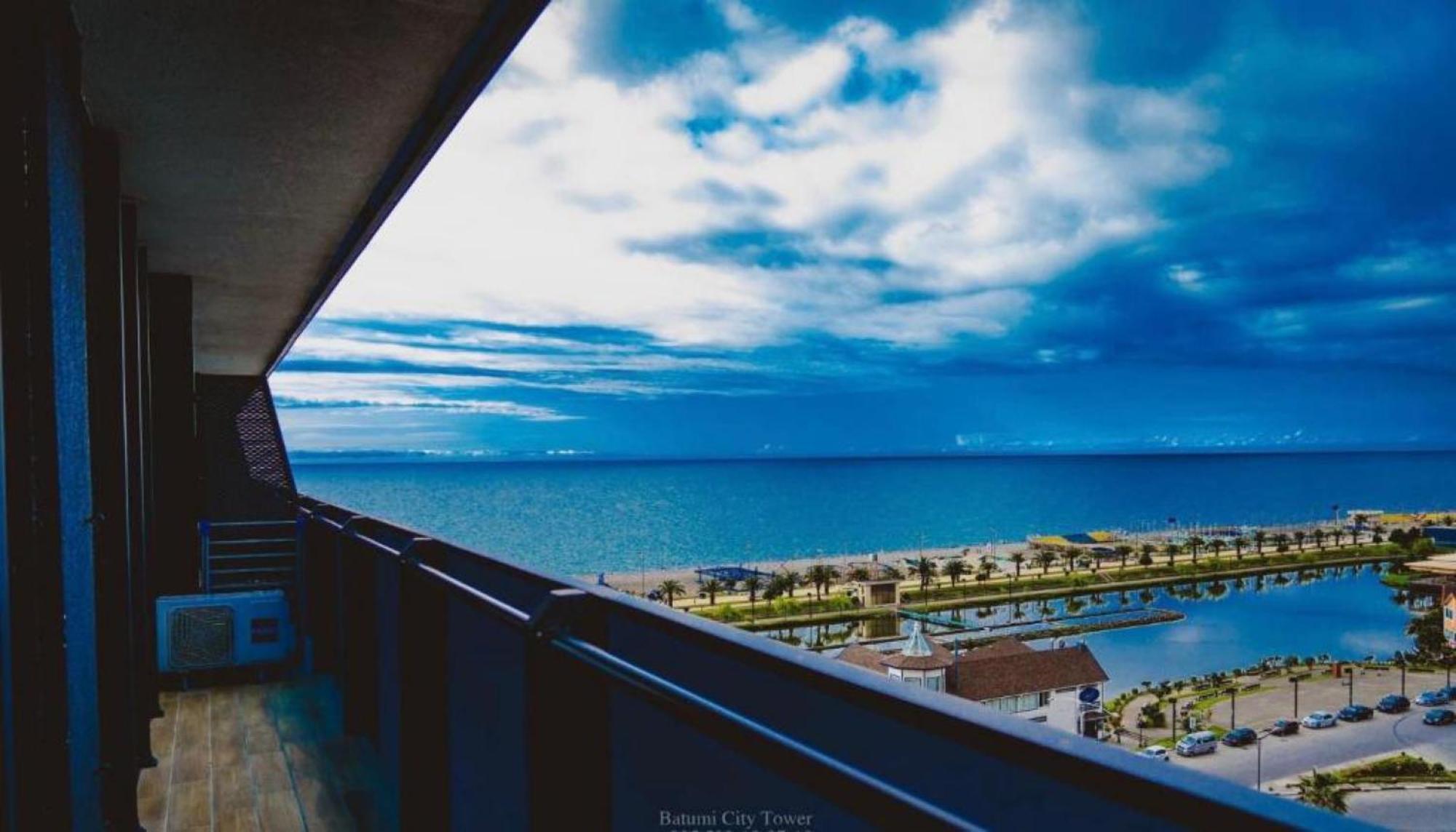 Orbi City-Sea View Aparthotel Batumi Exterior foto
